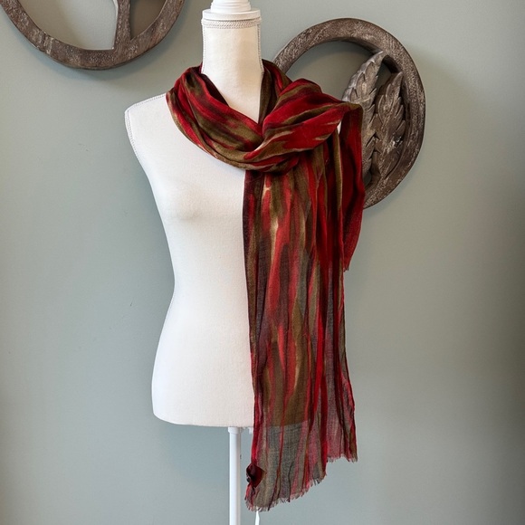 NWT Eileen Fisher Vibrant Red and Olive Scarf - Picture 1 of 5